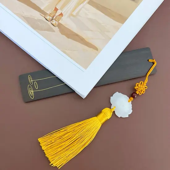 Wrapables Sandalwood Bookmark with Pendant Tassel for Book Lovers an Readers Lotus {5}