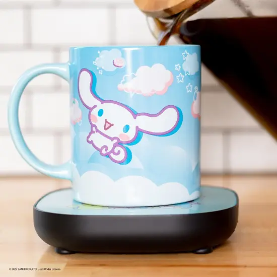 Uncanny Brands Hello Kitty and Friends Cinnamoroll Coffee Mug with Electric Mug Warmer {1}