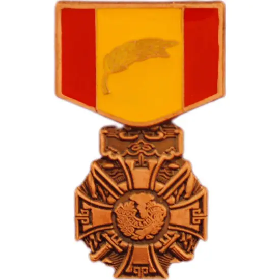 EagleEmblems P15078 PIN-Medal,Viet,Cross GALT (1-3/16'') {1}