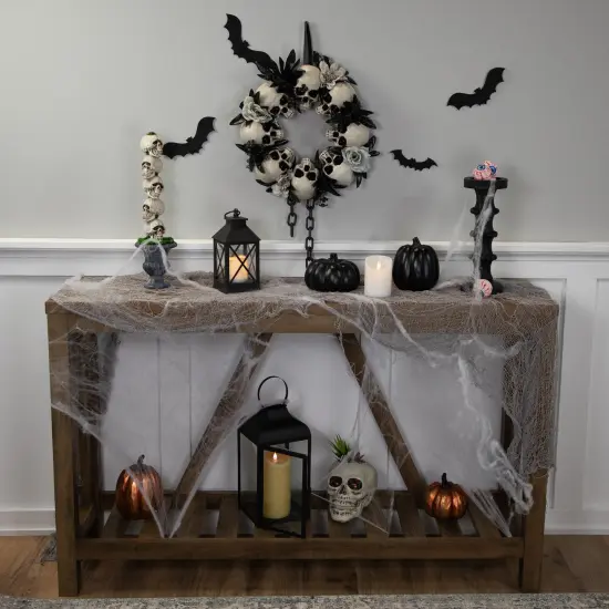 Northlight Skulls and Chains with Roses Halloween Wreath - 15" - Unlit Gray {3}