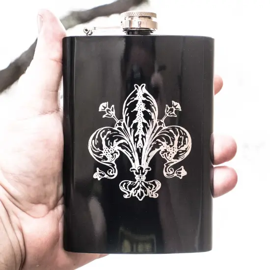 8oz BLACK Fleur de Lis Flask {1}