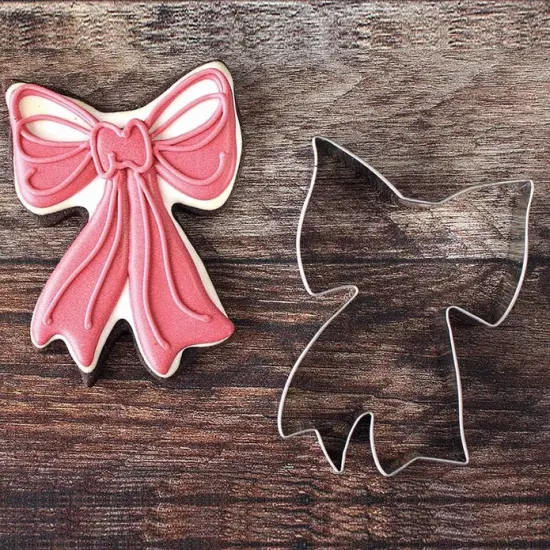 Ann Clark Ribbon Bow Cookie Cutter 4" {5}