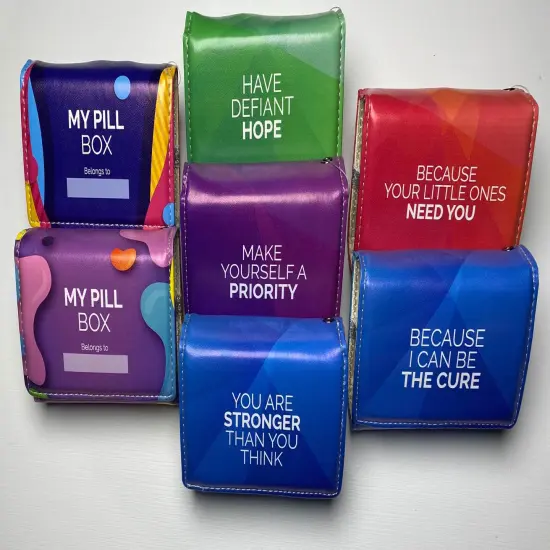 RE-FOCUS THE CREATIVE OFFICE, 7 Day Pill Organizer Box, Inspirational Multicolor {3}