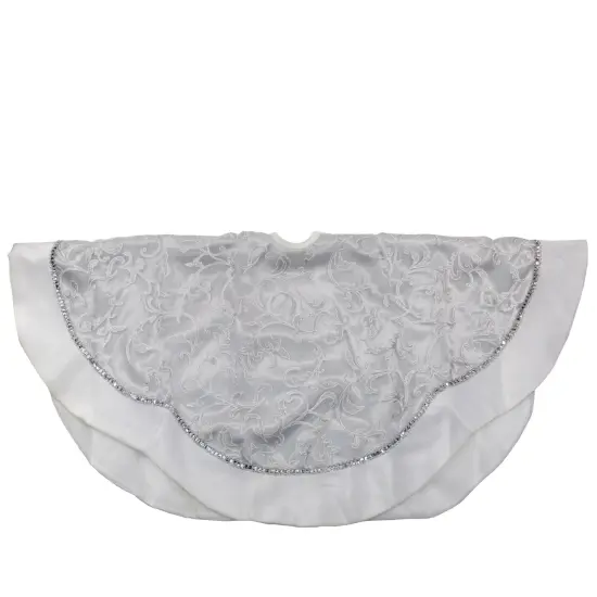 Northlight Floral Sequin Trimmed Christmas Tree Skirt - 48" - Silver and White {3}