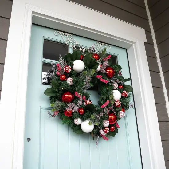 Lighted Christmas Wreath - Nordic {6}