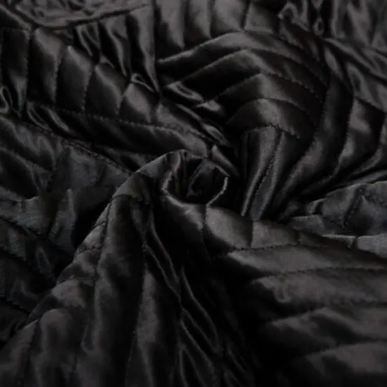 Prato II Quilt Black {6}