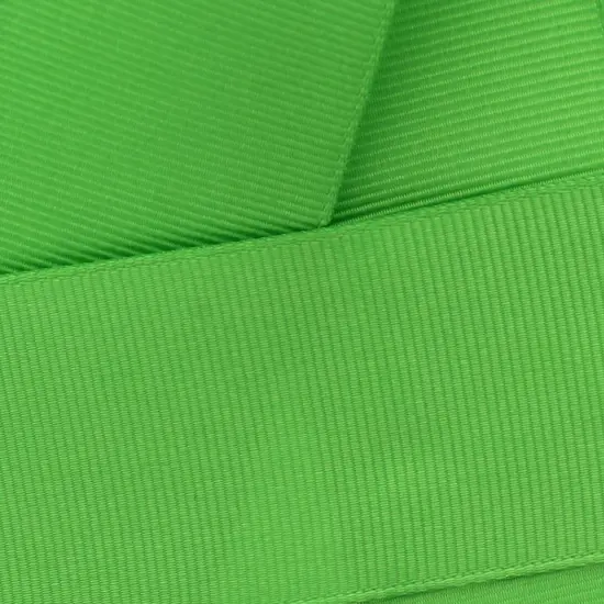 1.5" Grosgrain Ribbon Solid 549 Leaf Green 100yd {1}