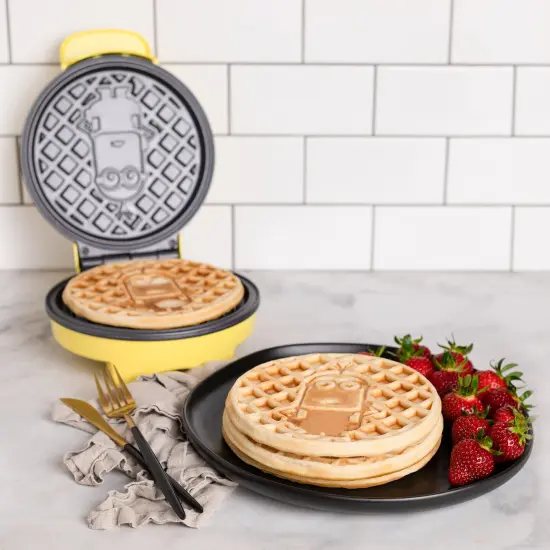 Uncanny Brands Minions Kevin Waffle Maker {3}
