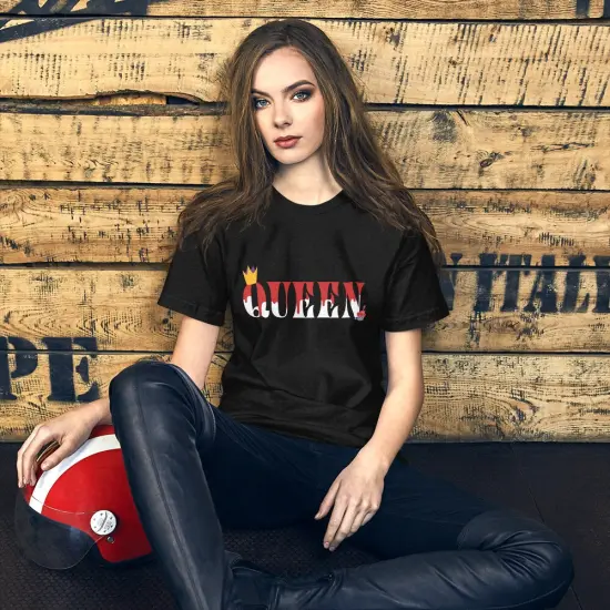 Red Queen Short-Sleeve Unisex T-Shirt {3}