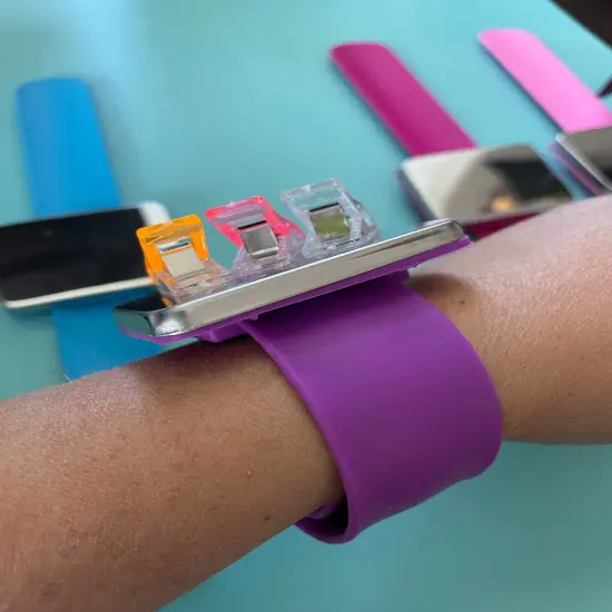 Magnetic slap bracelets Gray {5}