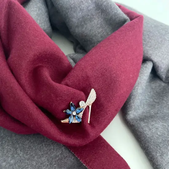 Wrapables Crystal Rhinestone High Heel Shoe Brooch Pin, Blue {6}