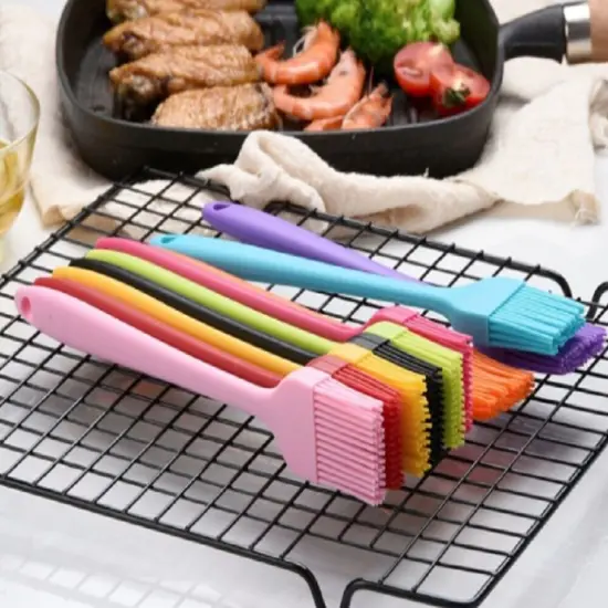 Kitcheniva Silicone Basting Pastry Barbecue Oil Brush {2}