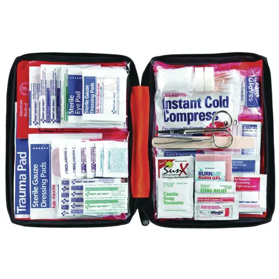 Outdoor First Aid Kit {1}