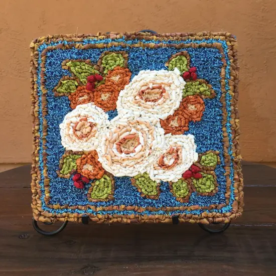 Winter Bouquet Locker Hooking Kit {2}