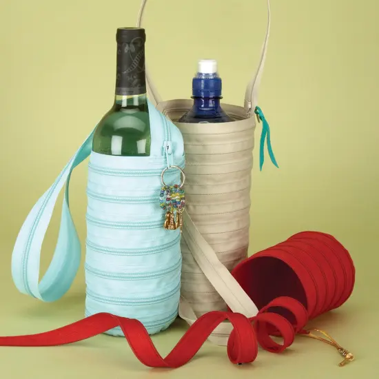 Zip and Carry Bags Book {2}