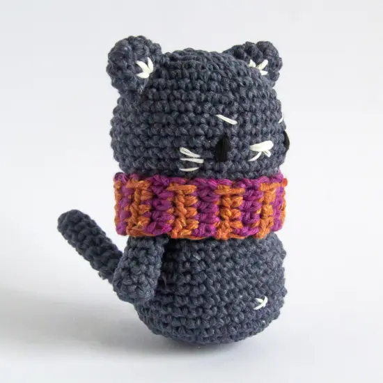 Hoooked Amigurumi DIY Kit W/Eco Barbante Yarn-Cat Lucky {1}