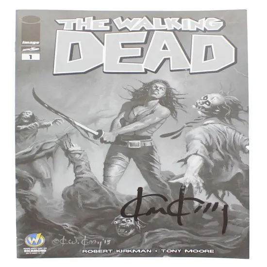 The Walking Dead #1 WW Richmond Exclusive B&W Cover Signed By Ken Kelly {1}