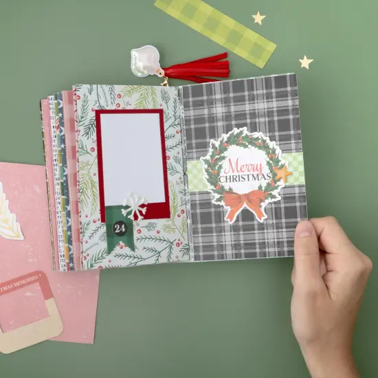 Vicki Boutin Peppermint Kisses Tassels 4/Pkg-W/Shaker Charms {4}