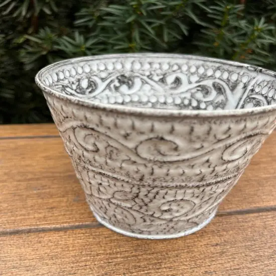 Trio Planter - 4" White Vintage {4}