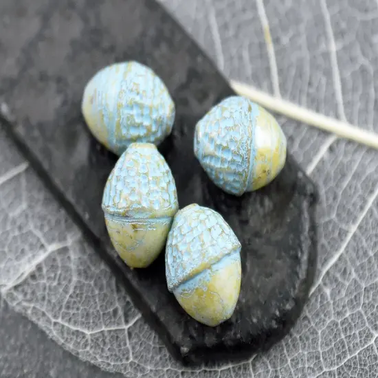 *8* 10x12mm Turquoise Washed Ivory Picasso Acorn Oval Beads {1}