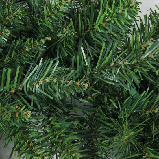 Northlight Buffalo Fir Artificial Christmas Wreath - 24" - Unlit Green {5}