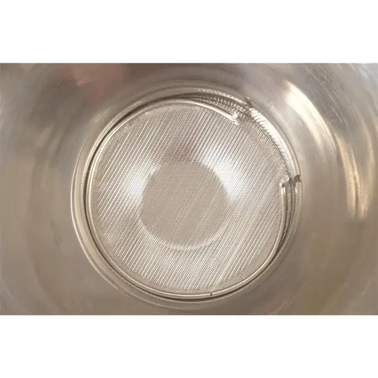 Milk Strainer with Screen and Lock, Stainless Steel, Fits Large Milk Cans, 5 Qt Capacity {4}