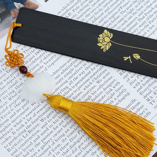 Wrapables Sandalwood Bookmark with Pendant Tassel for Book Lovers an Readers Lotus {3}