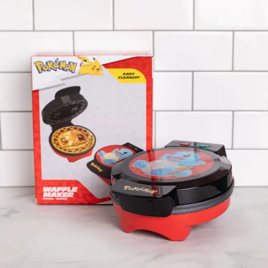 Uncanny Brands Pokémon Squirtle Waffle Maker {2}