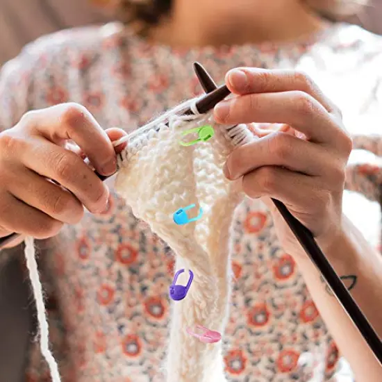 315 Pieces Stitch Locking Clip, Colorful Knitting Markers Crochet Clips with 15 Pieces Big Eyes Blunt Sewing Needles (2inch/2.3inch/2.7inch) {2}