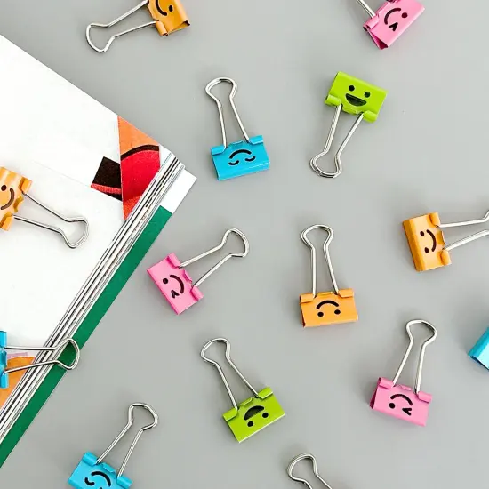 Wrapables Smiling Face Binder Clips for Office, Paper Clamps, Paper Clips Small {3}