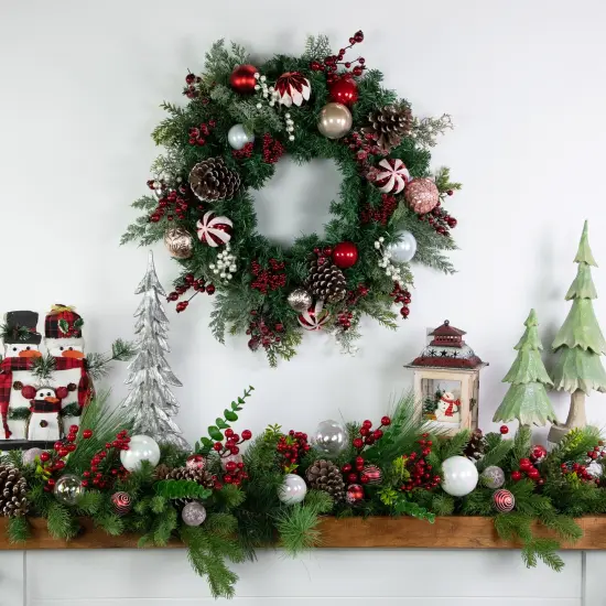 Northlight Ornaments and Pinecones Artificial Pine Christmas Wreath - Unlit - 28" Green {4}