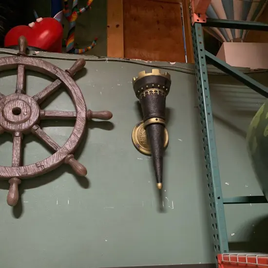 Medieval Torch Wall Decor Statue {3}