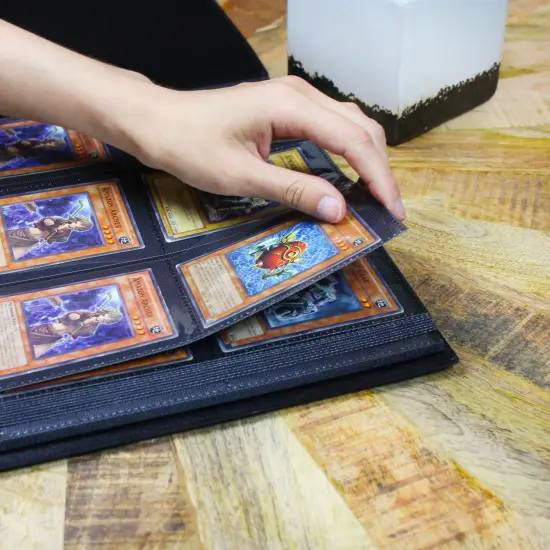 Jigitz Trading Card Binder with Sleeves - 20 Page Portable Collectible Card Book {5}