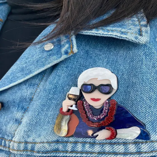 Wrapables Acrylic Fashion Brooch Pin for Sweaters, Coats, Scarves, and Bags, Eclectic {3}