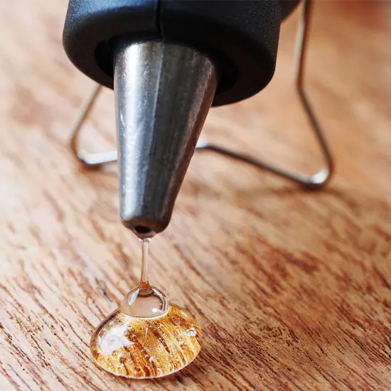 Darice 20-Piece White Dual Temperature Formulated Glue Sticks - 4" x 7/16" {3}