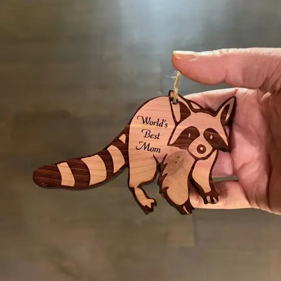 Raccoon Worlds Best Mom - Cedar Ornament {4}