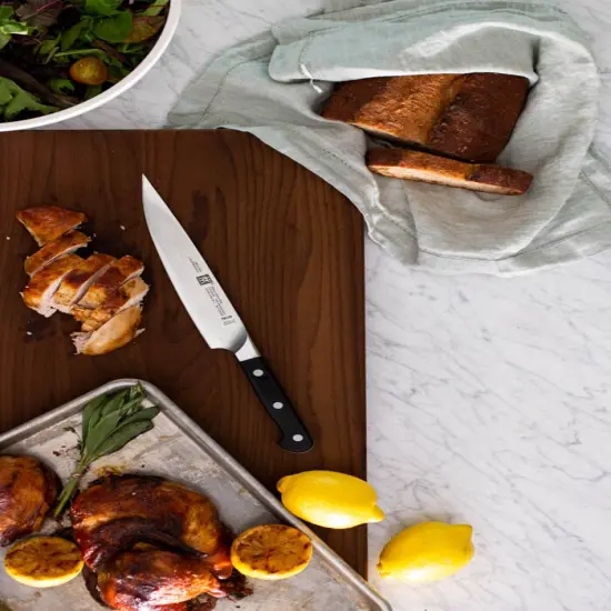 ZWILLING Pro 8-inch Carving Knife {3}