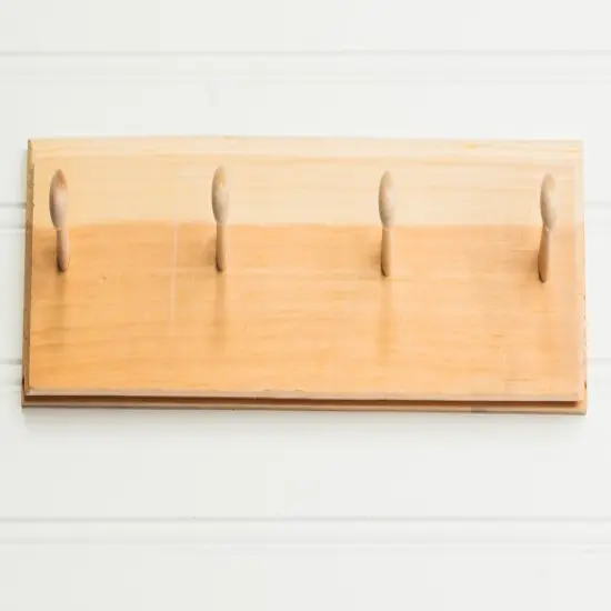 (4) PEG PLAQUE WITH SLOT ON TOP {1}