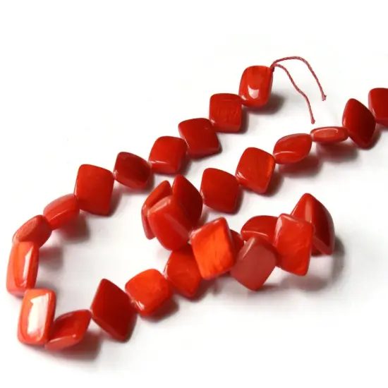 13mm Orange Red Mother Of Pearl Diamond Dyed Seashell Beads {4}