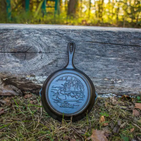 Lodge L5SKWLDK Pre-Seasoned Cast Iron Skillet Duck Design Wildlife Series 8" {5}