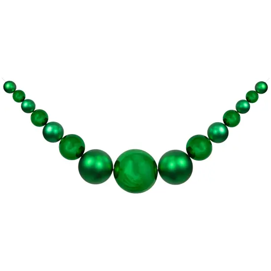 Northlight 6' Green Shiny and Matte Shatterproof Ball Christmas Swag {1}