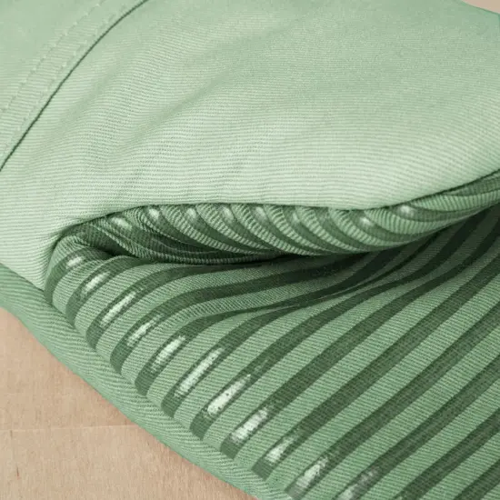 5.5"x8", 2 Piece Beacon Two-Tone Non-Slip Mini Oven Mitt Set, Pistachio/Graphite Green, {6}