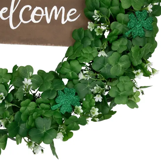 Northlight Shamrock Welcome St. Patrick's Day Twig Wreath - 20" - Unlit Green {4}