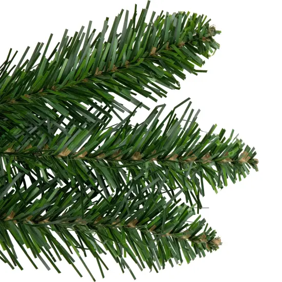 Northlight Buffalo Fir Rectangular Artificial Christmas Wreath - 36" - Unlit Green {3}