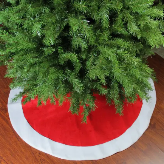 Northlight 48" Red and White Traditional Christmas Tree Skirt with Border {1}