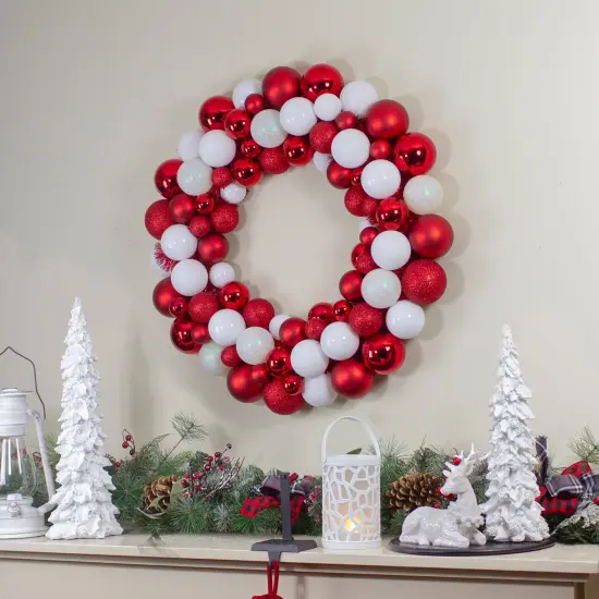 Northlight 3-Finish Shatterproof Ball Christmas Wreath - 24" - White and Red - Unlit {3}