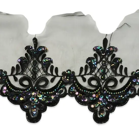 Vintage Webbed Leaves Lace Trim {1}