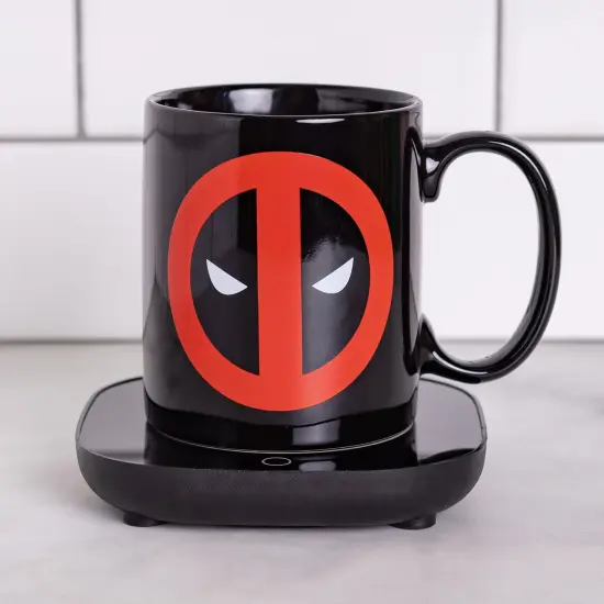 Uncanny Brands Marvel Deadpool Mug Warmer with Mug {2}