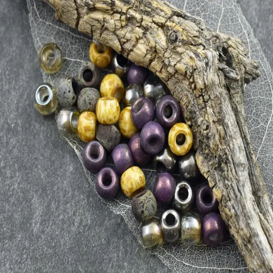 *25* 32/0 Aged Imperial Purple Picasso Mix Seed Beads {3}