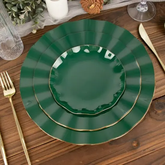 10 HUNTER GREEN 6" Round PLASTIC Salad Dinner PLATES Gold Wavy Rim {5}